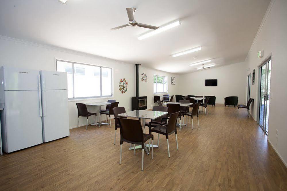 Nrma Bright Holiday Park מראה חיצוני תמונה
